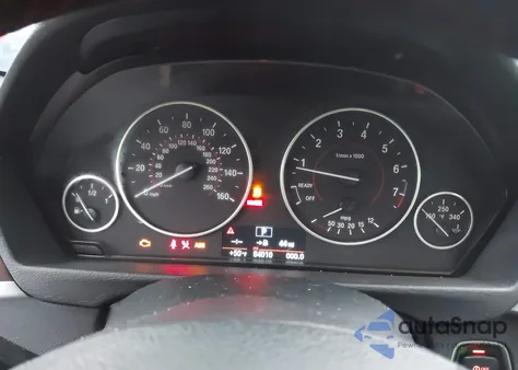 2018 BMW 330I z USA, uszkodzony, nr VIN WBA8B9C54JAE22101